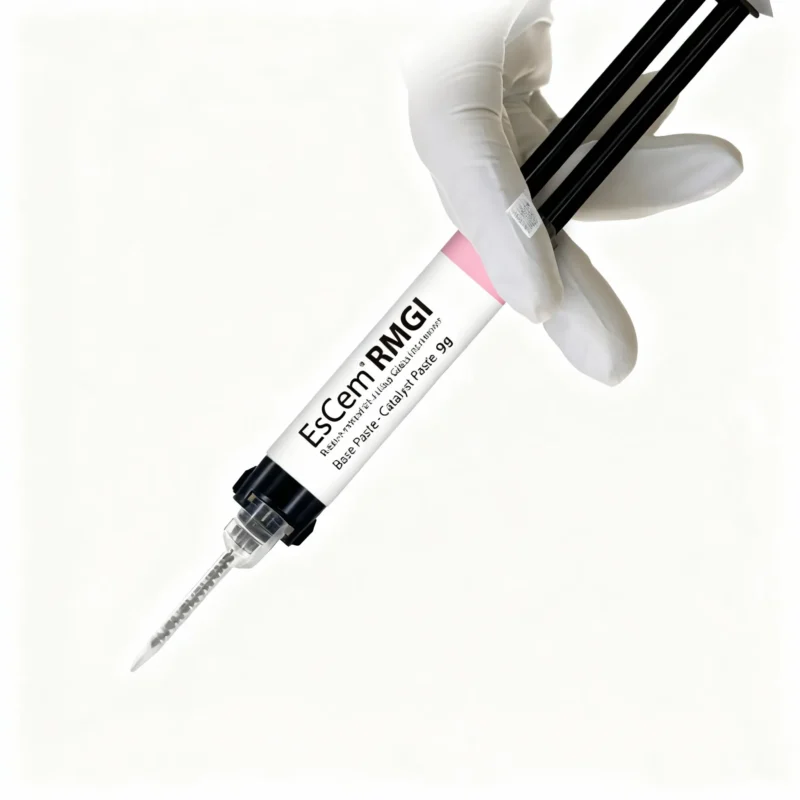 EsCem RMGI – Cemento Resina Modificado con Ionomero de Vidrio EsCem RMGI es un cemento dual a base de ionómero de vidrio modificado con resina diseñado para ofrecer una adhesión confiable, resistencia superior y liberación continua de flúor. Su fórmula avanzada de no necesita de grabado ni de sistemas adhesivos y garantiza una manipulación sencilla, excelente fluidez y un desempeño clínico estable incluso en ambientes húmedos. Ideal para cementaciones definitivas en procedimientos restaurativos y prostodónticos, brindando una fijación duradera y biocompatible.